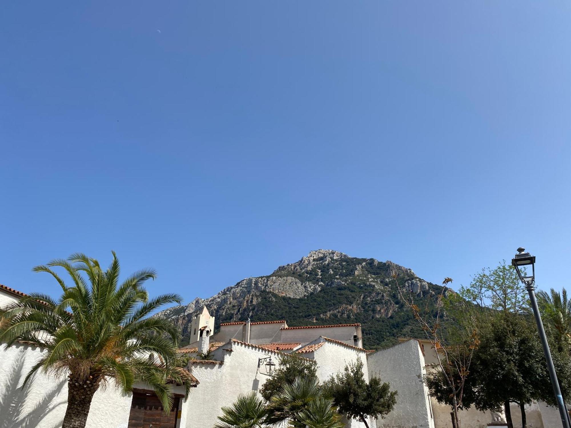 Casa Lia - Independent Apartment In The Gulf Of Orosei Galtellì 外观 照片
